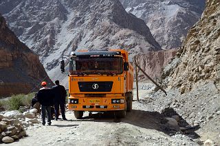 37 Traffic Jam On The Dirt Road Between Mazar And Yilik To The Trek To K2 In China.jpg